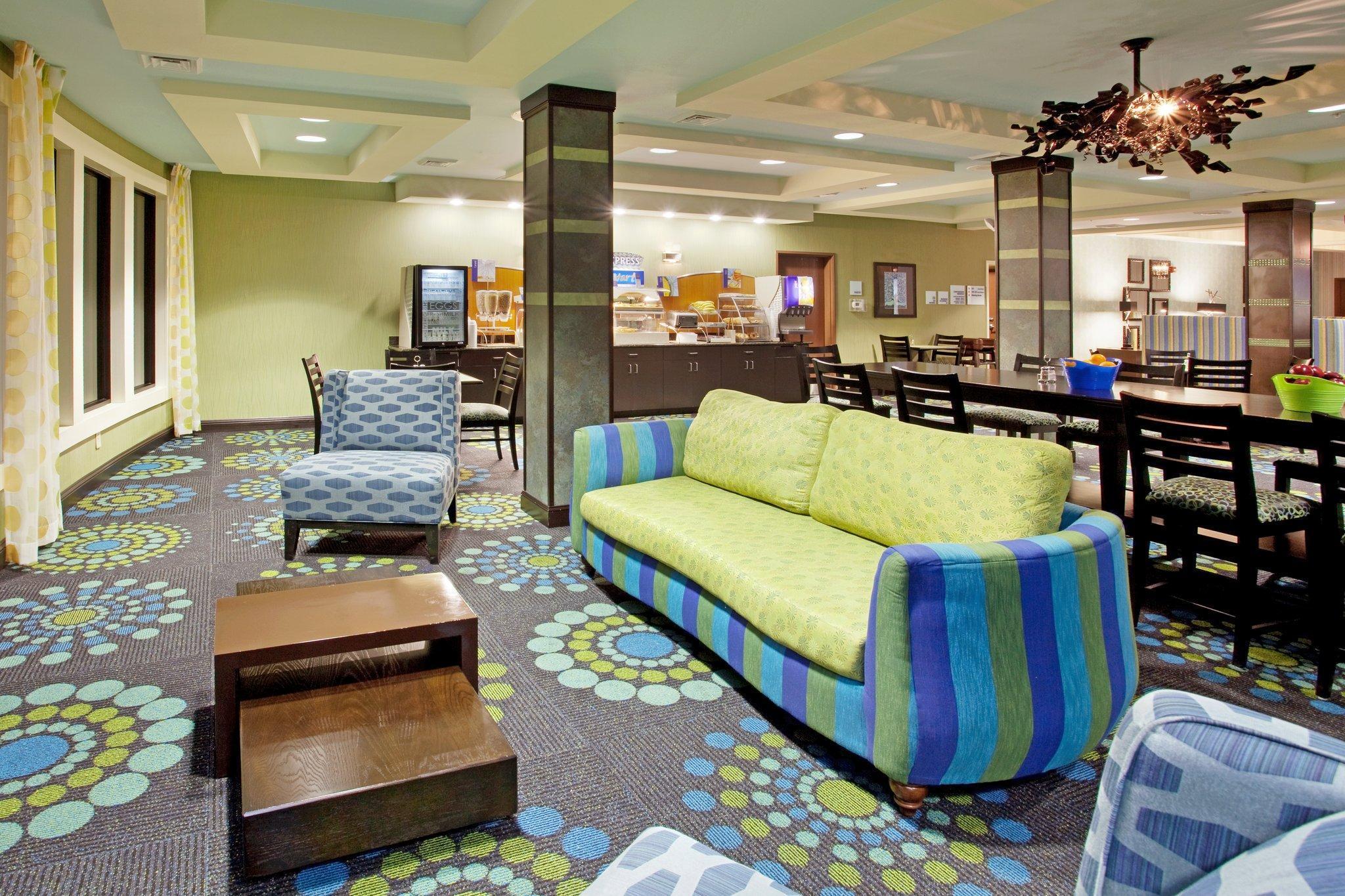 Holiday Inn Express Hotel & Suites Salem By Ihg Εξωτερικό φωτογραφία